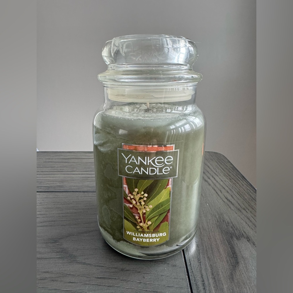 Williamsburg BayBerry 22oz Yankee Candle